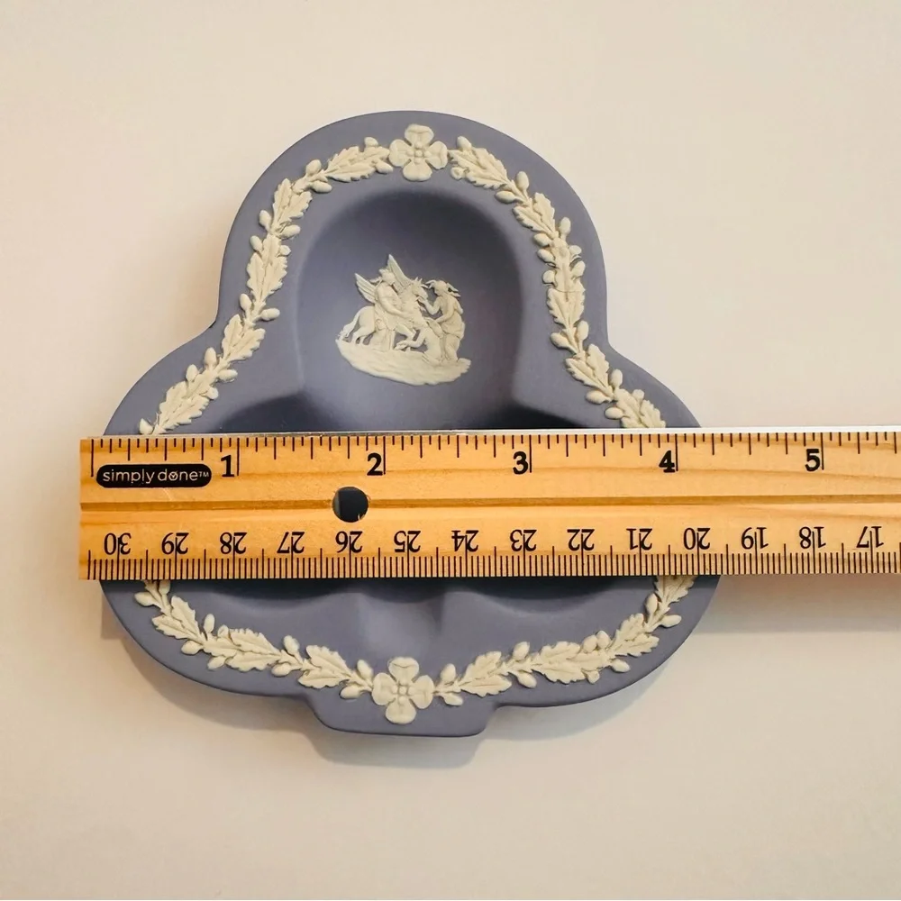 Wedgwood | Decor | Wedgwood Jasperware Club Tray | Vintage 1950s